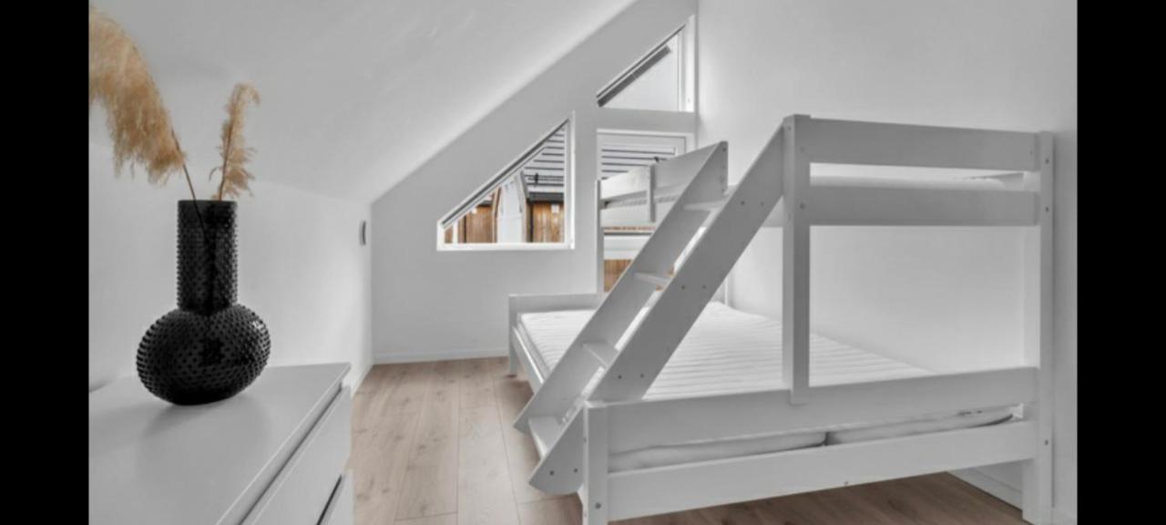 Hytte Med 4 Soverom Kristiansand Exteriör bild