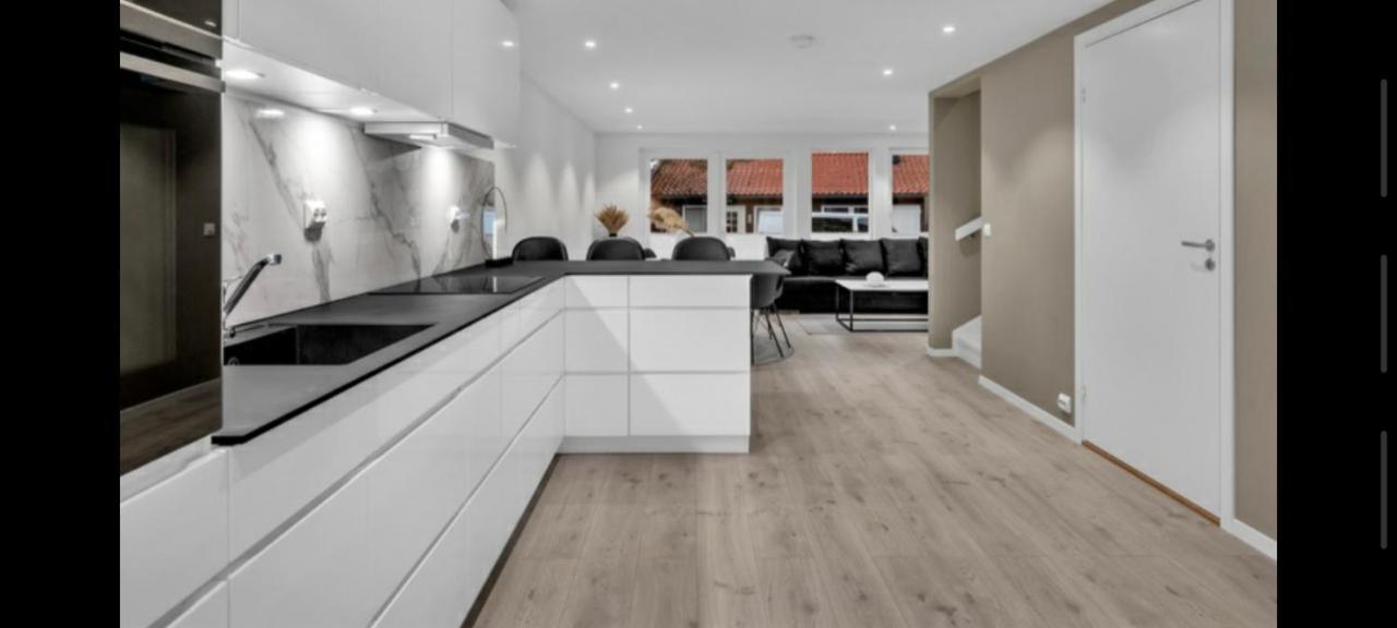 Hytte Med 4 Soverom Kristiansand Exteriör bild
